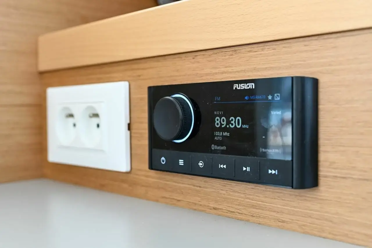 ISLAND BLUE V thumbnail 41