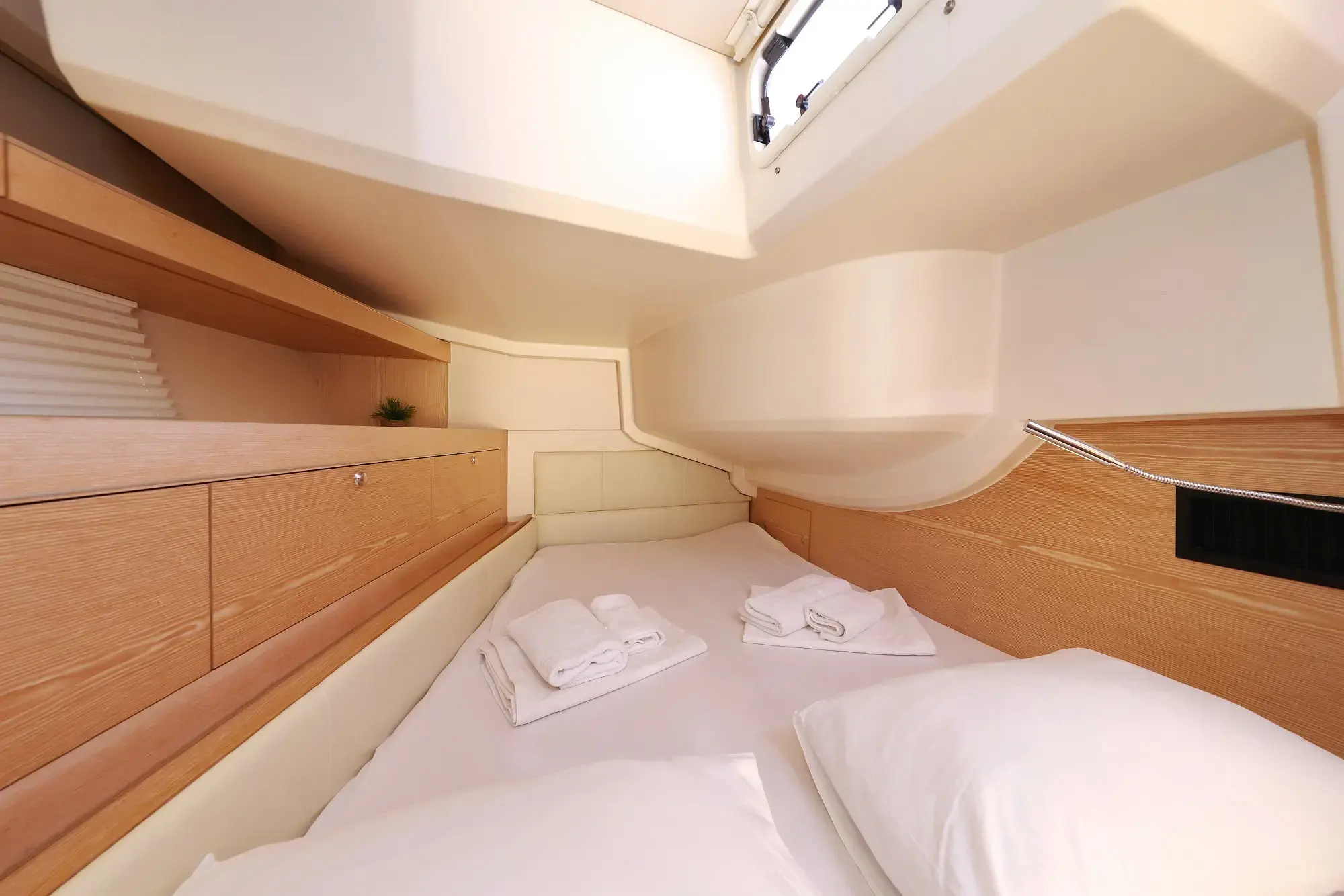 AMETHYST thumbnail 40