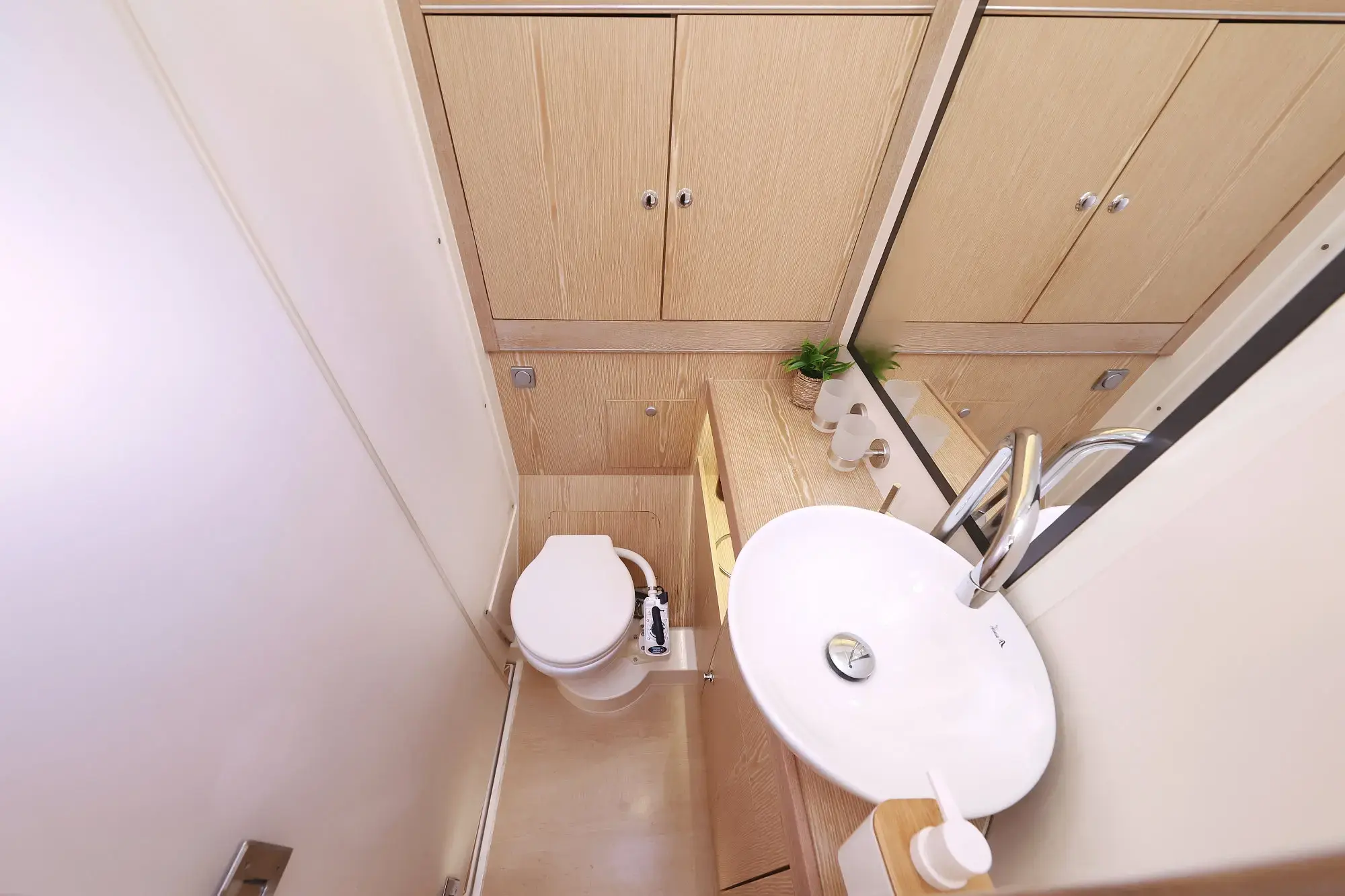 AMETHYST thumbnail 51