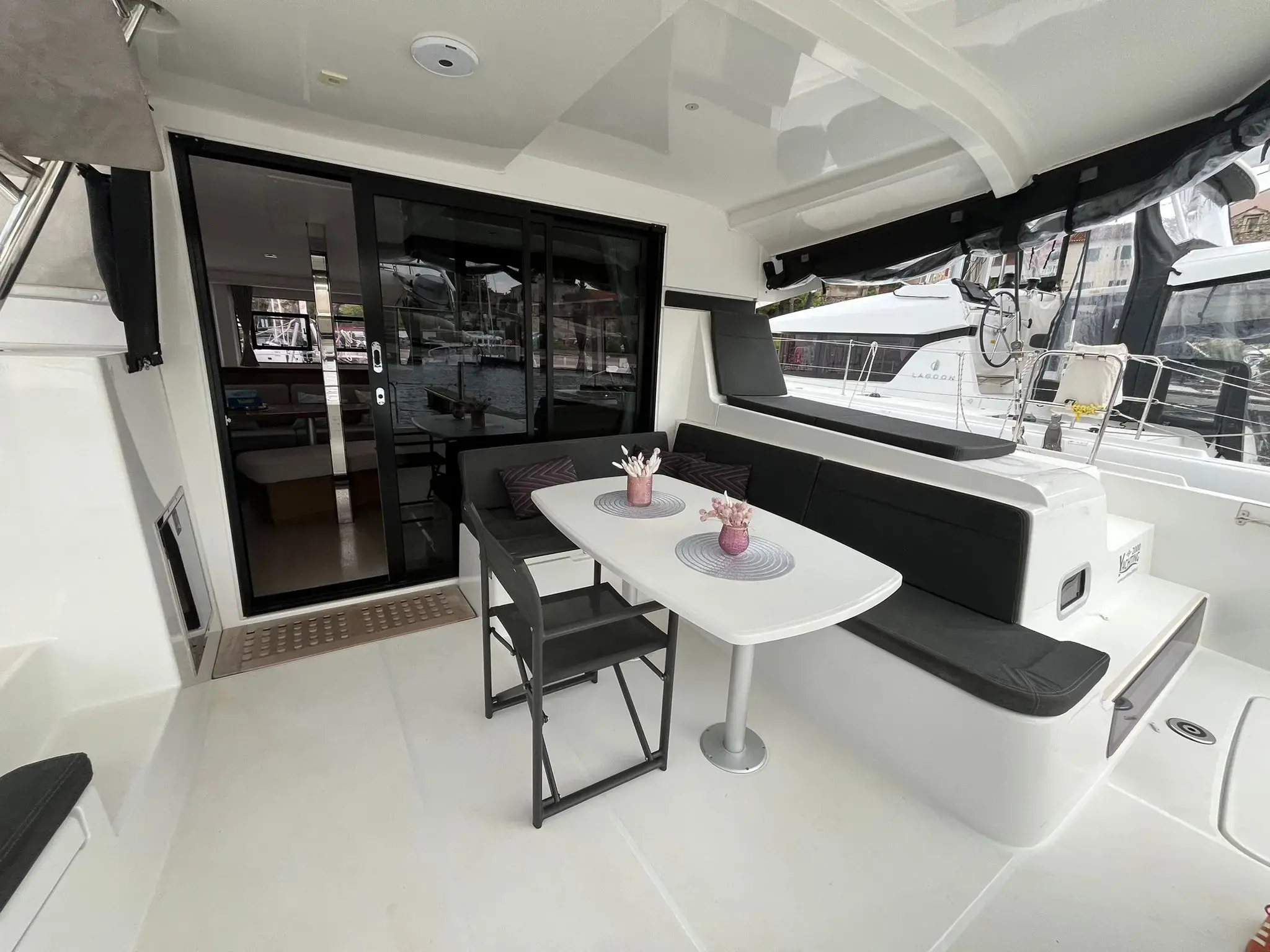 GRAND DELUXE III thumbnail 5