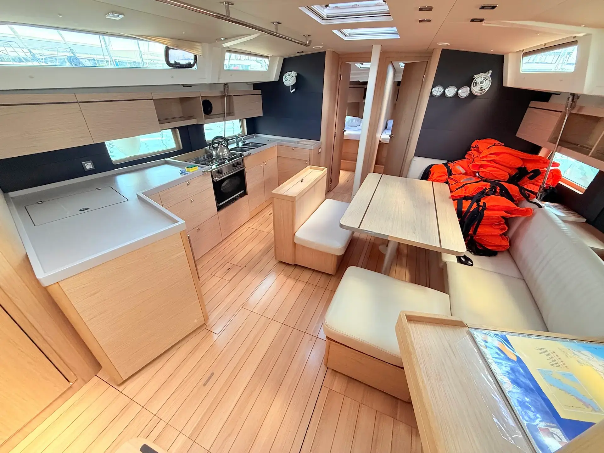 DARIA & ENGARA thumbnail 9