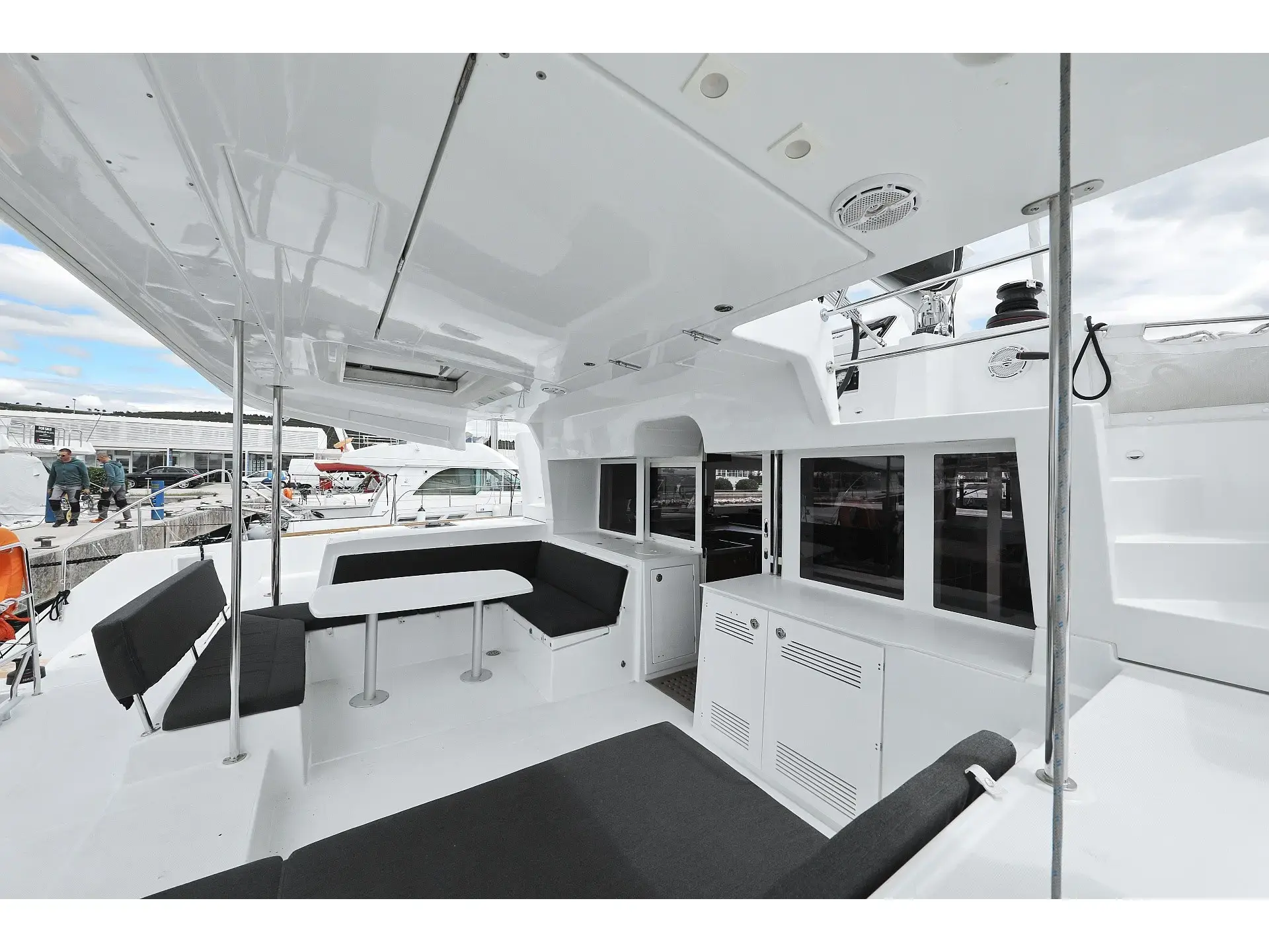 MUST HAVE thumbnail 3