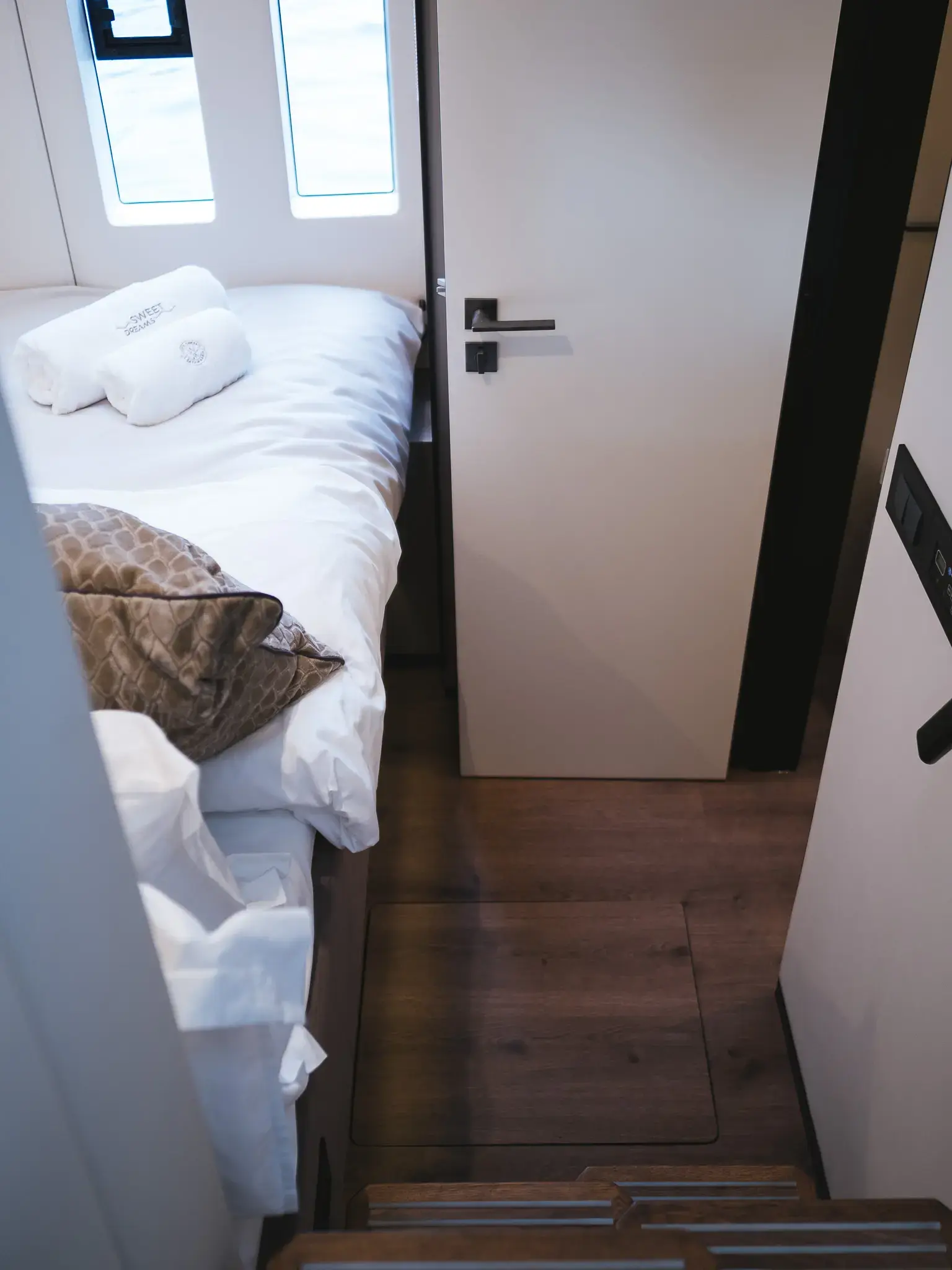 SWEET DREAMS thumbnail 21