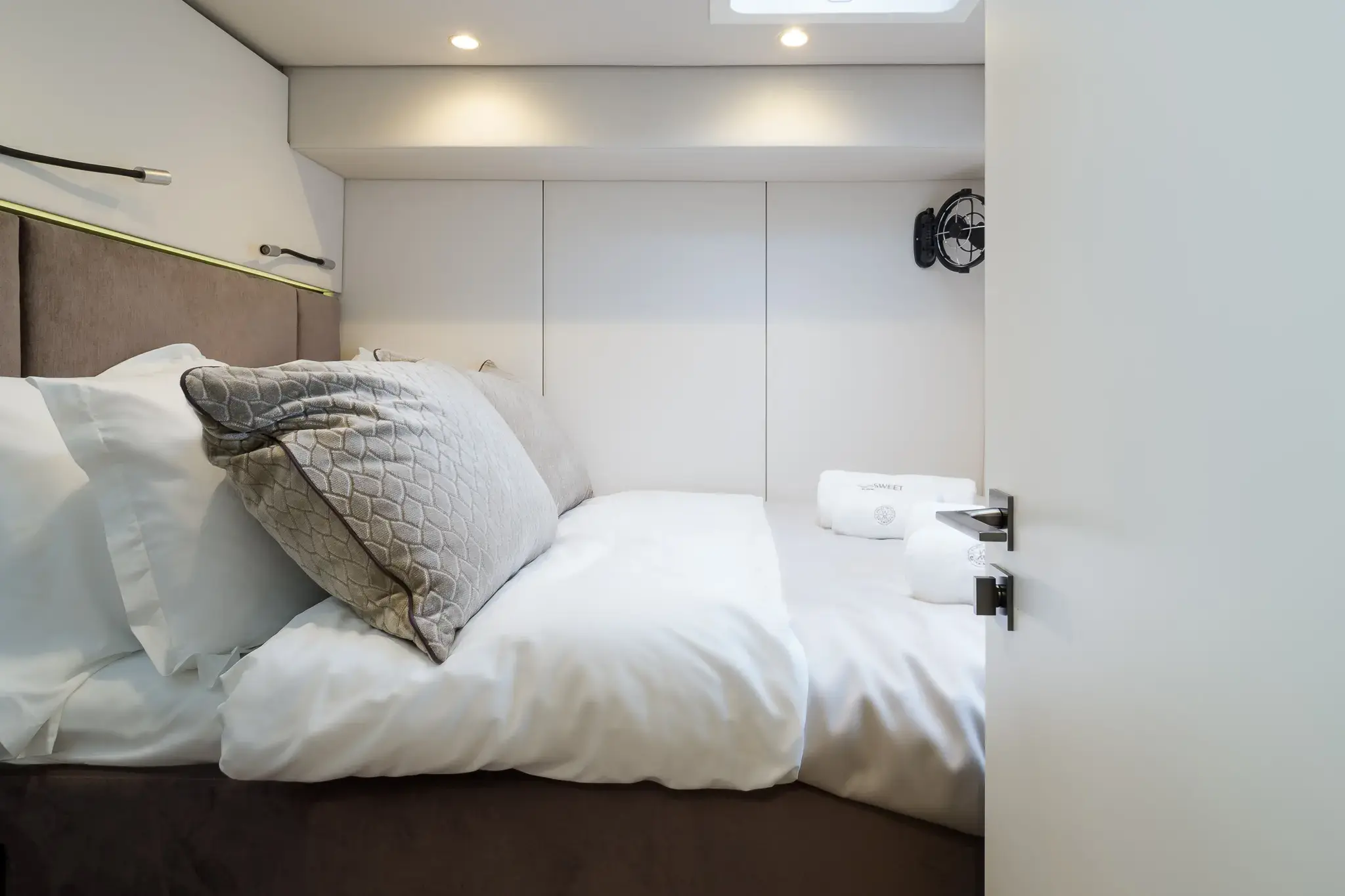 SWEET DREAMS thumbnail 22