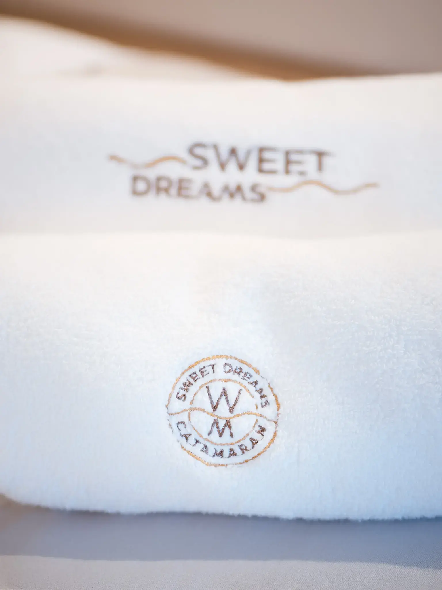 SWEET DREAMS thumbnail 40