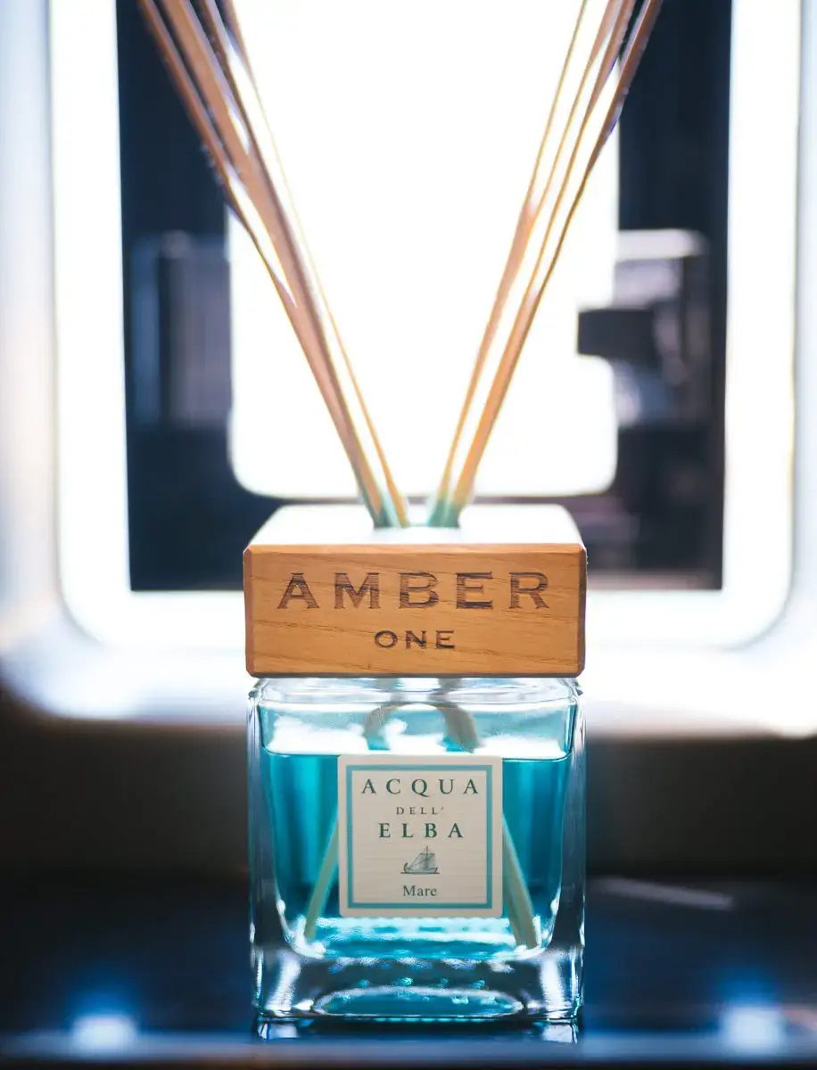 AMBER ONE  thumbnail 104