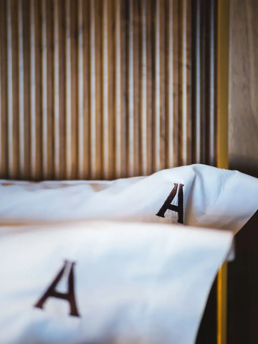 AMBER ONE  thumbnail 107