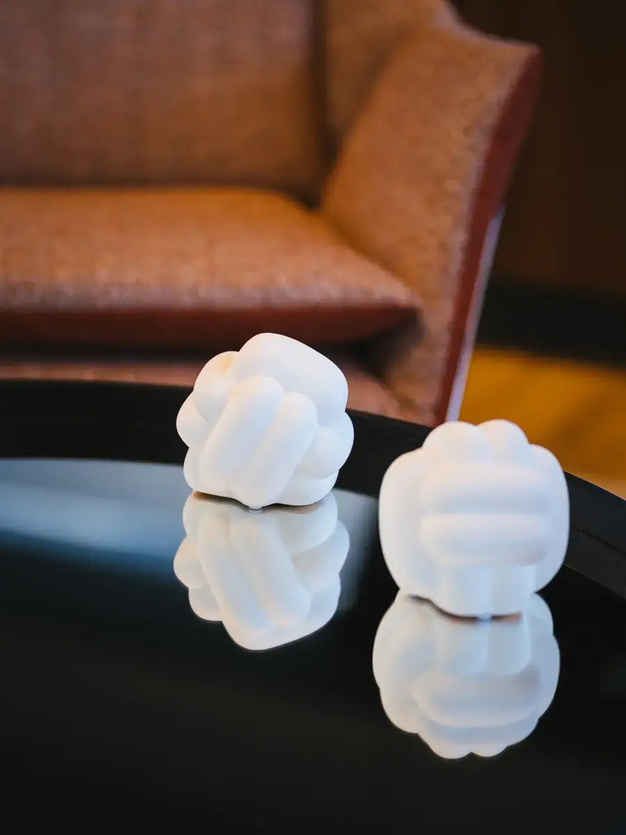 AMBER ONE  thumbnail 131