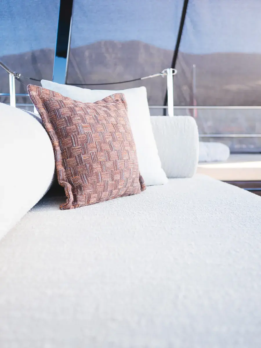 AMBER ONE  thumbnail 12