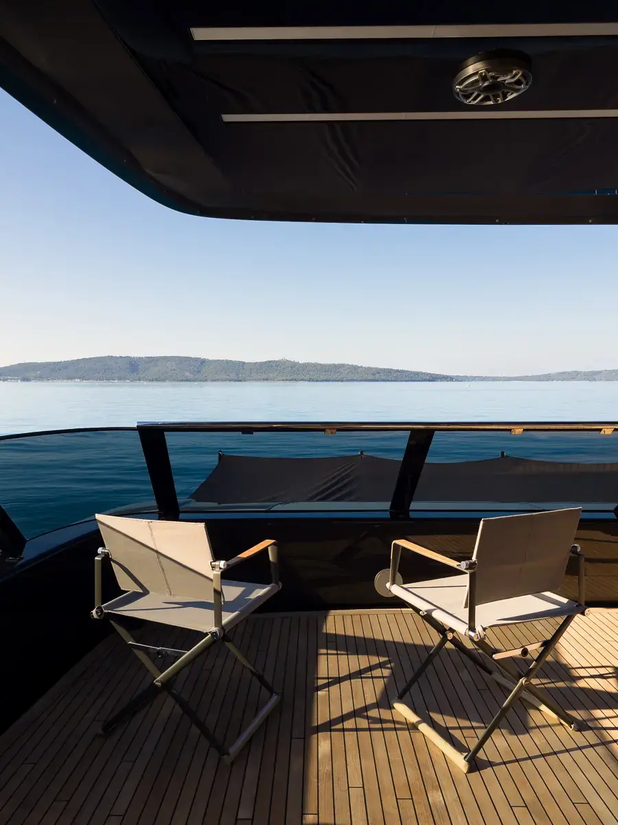 AMBER ONE  thumbnail 135