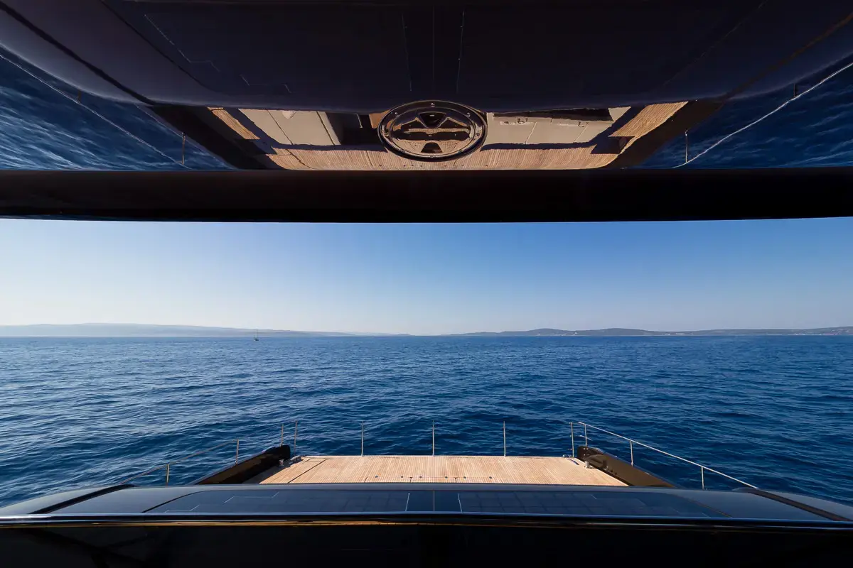 AMBER ONE  thumbnail 140