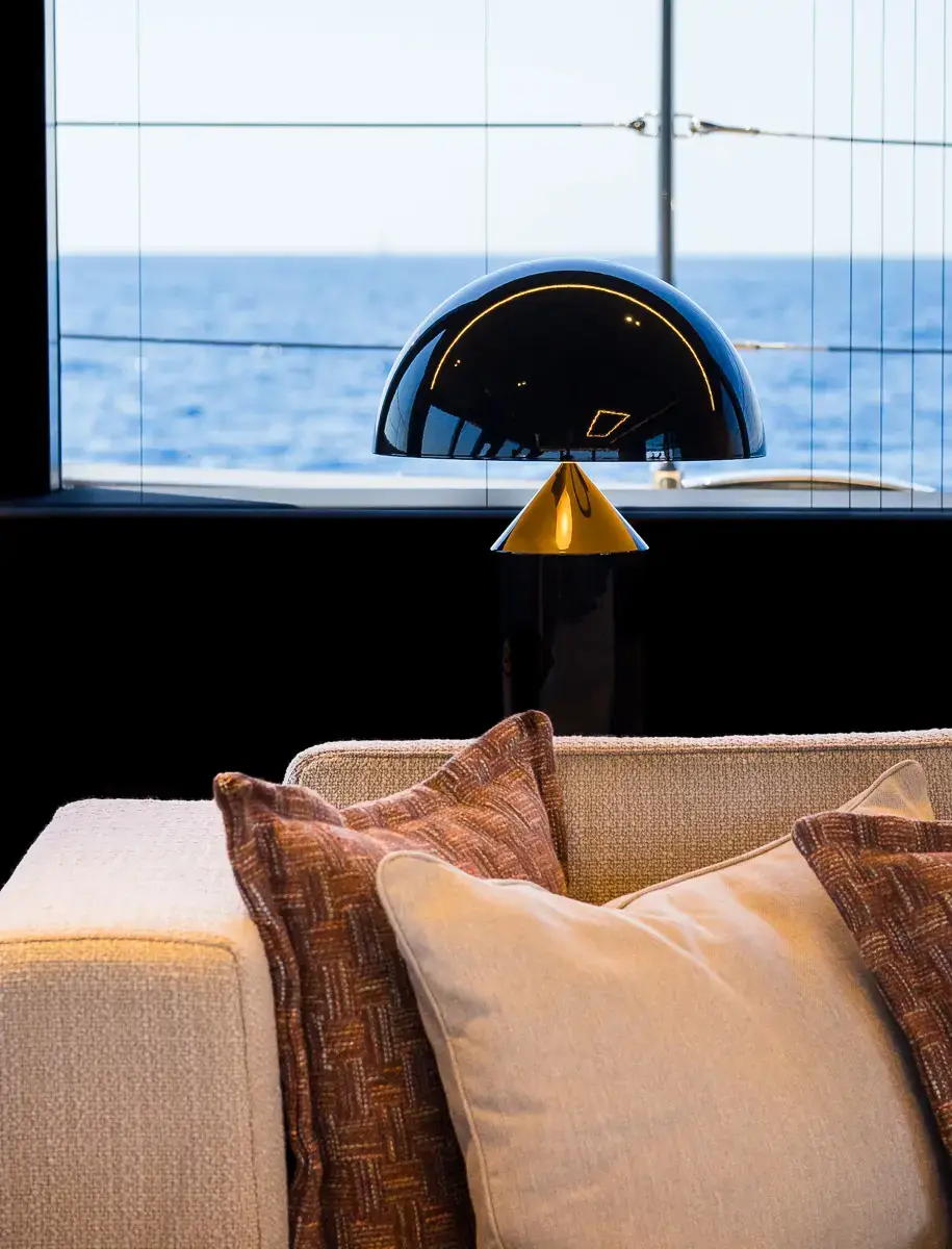 AMBER ONE  thumbnail 33