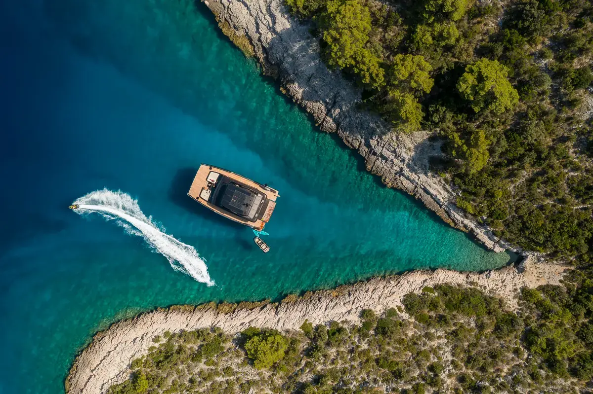 AMBER ONE  thumbnail 48