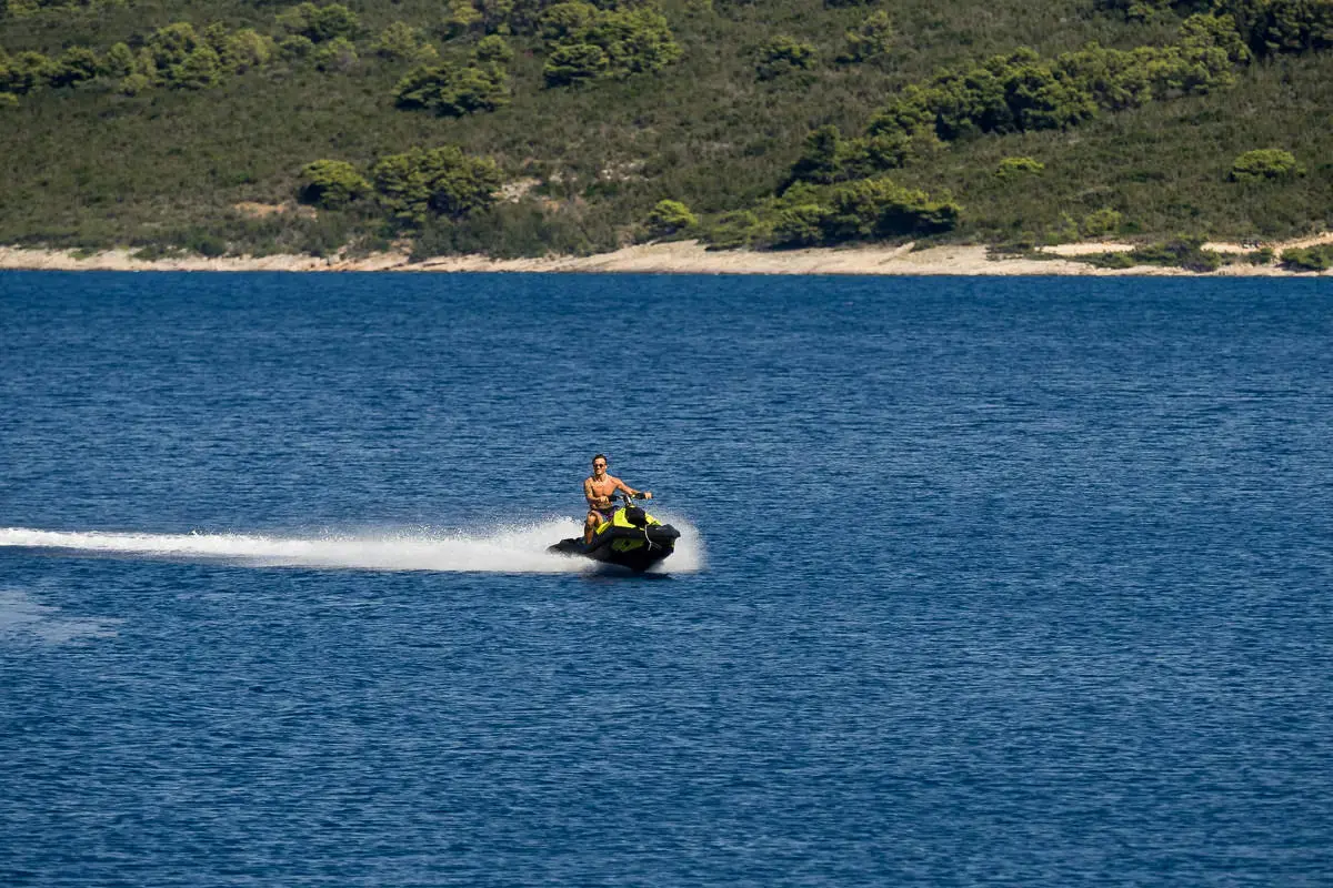 AMBER ONE  thumbnail 56