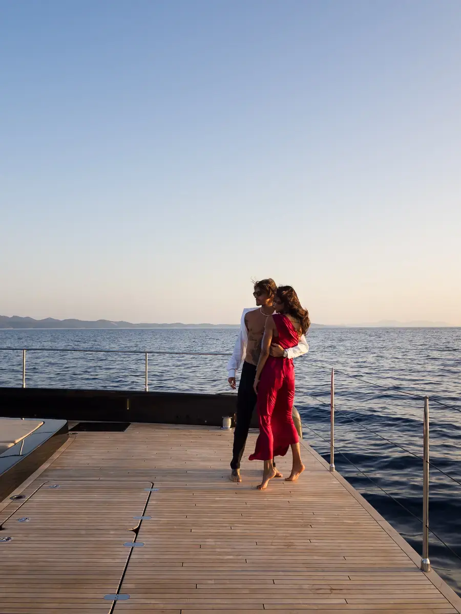 AMBER ONE  thumbnail 80