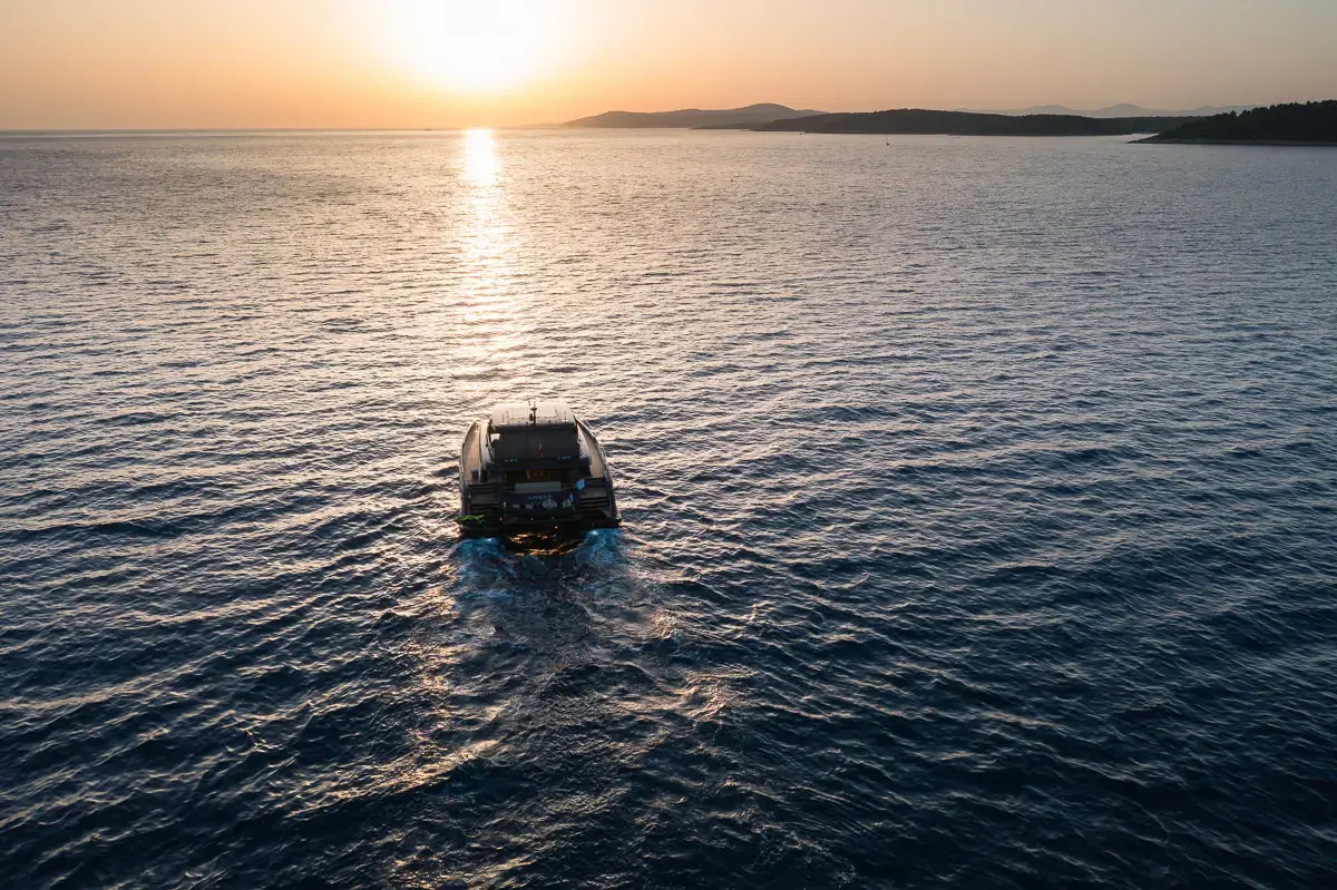 AMBER ONE  thumbnail 81