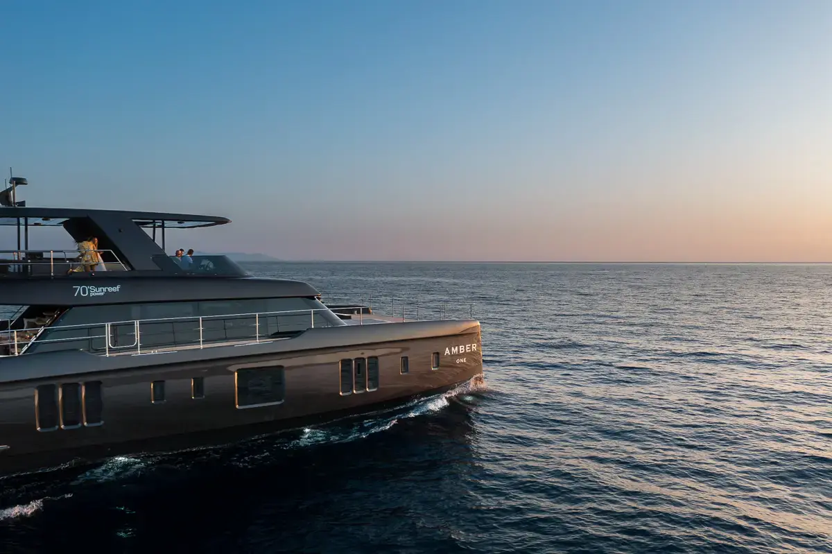 AMBER ONE  thumbnail 89