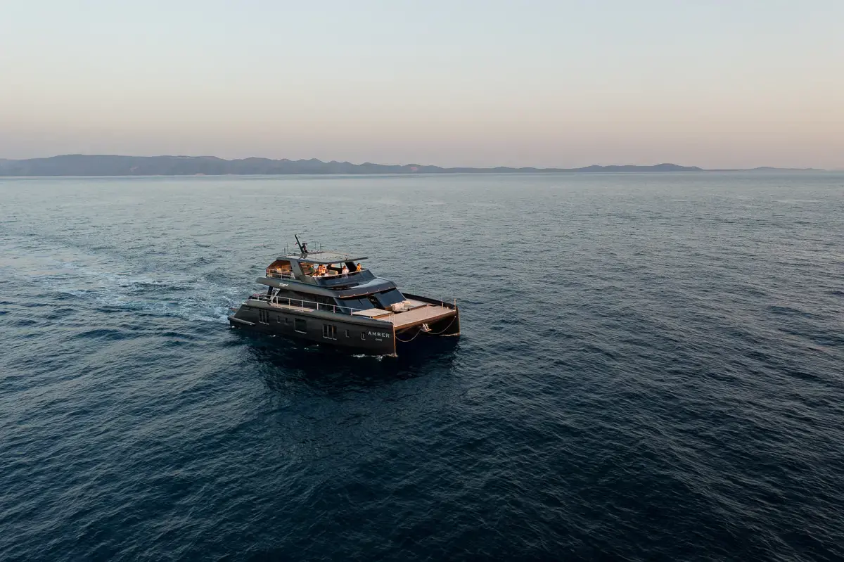 AMBER ONE  thumbnail 90