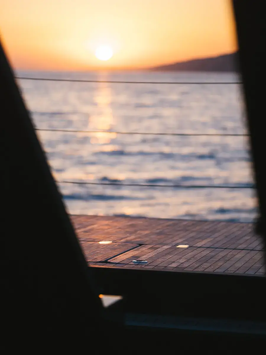 AMBER ONE  thumbnail 93