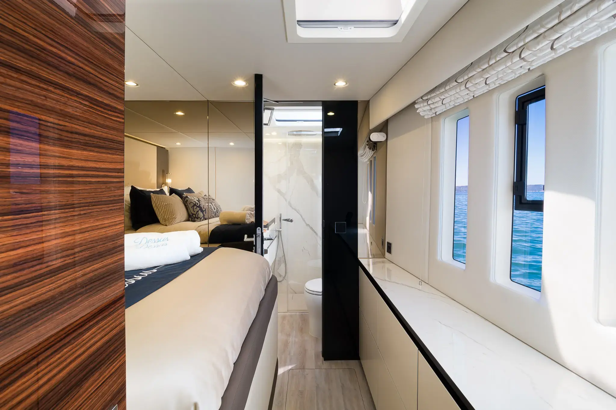 DESSUS thumbnail 126