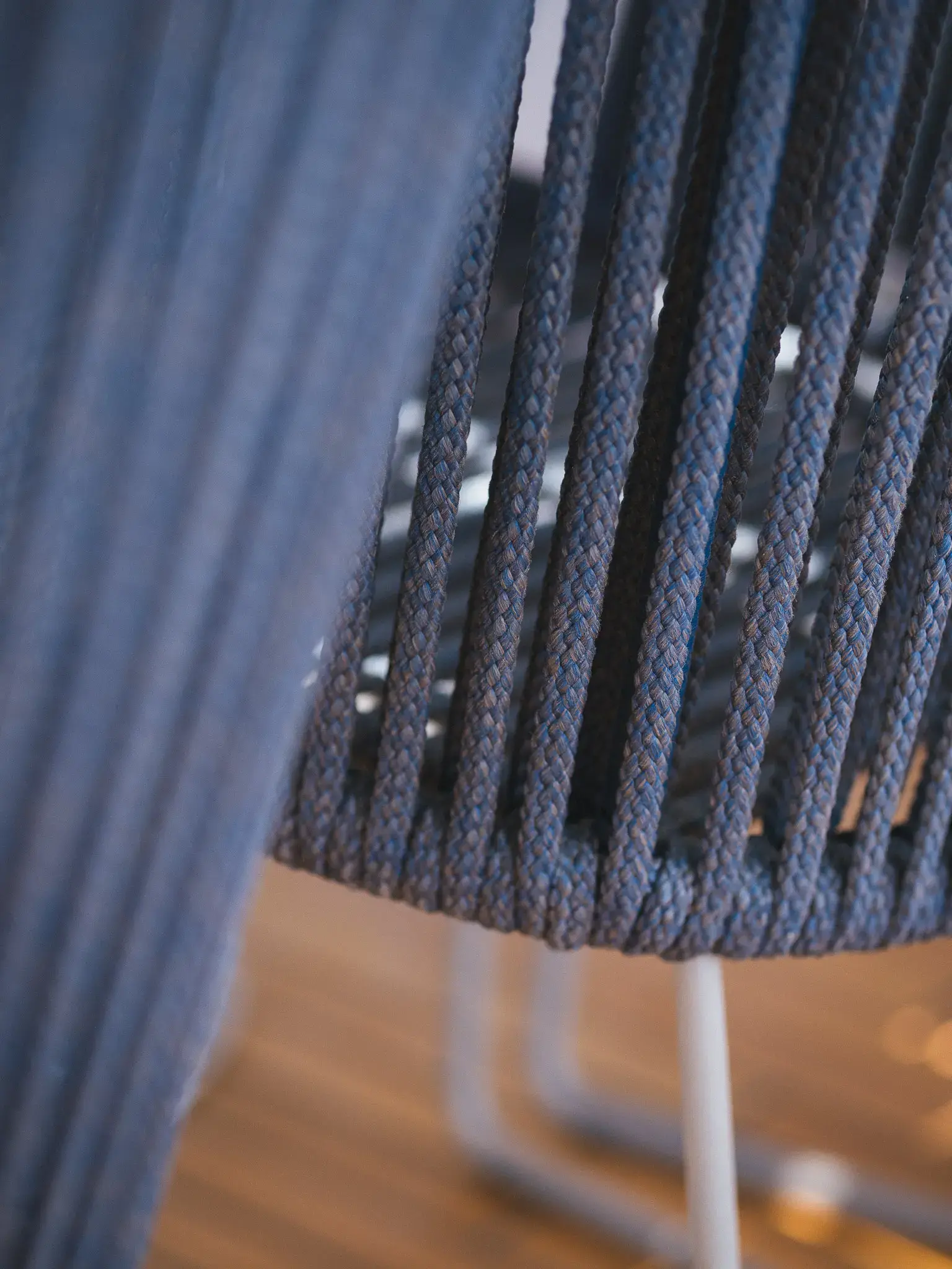 DESSUS thumbnail 110