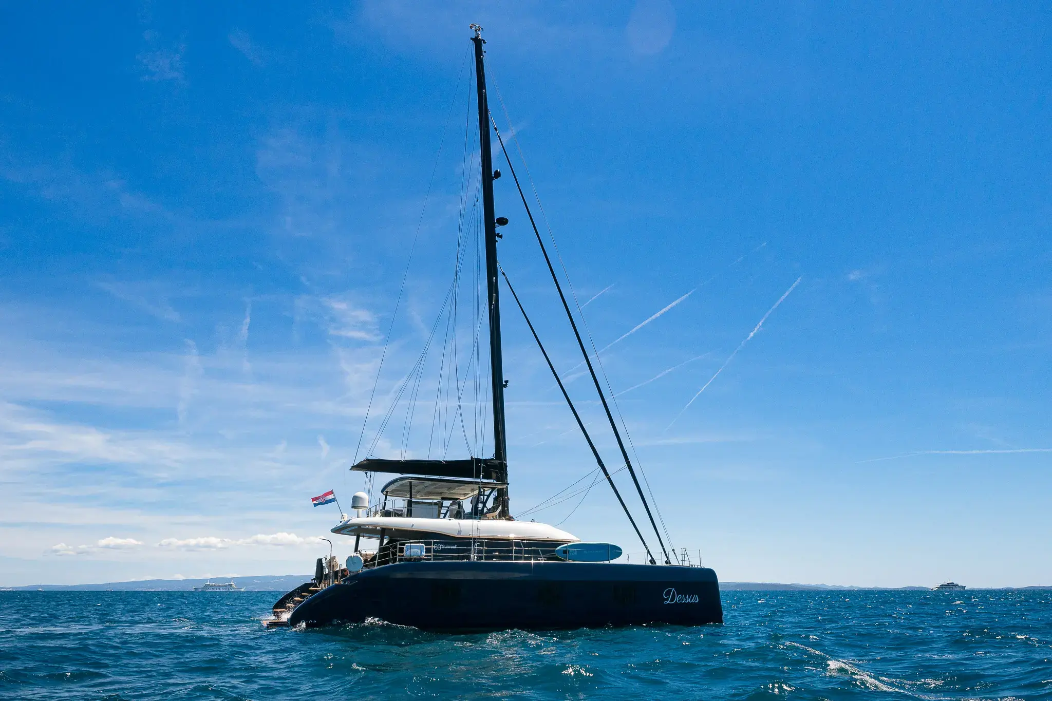 DESSUS thumbnail 131