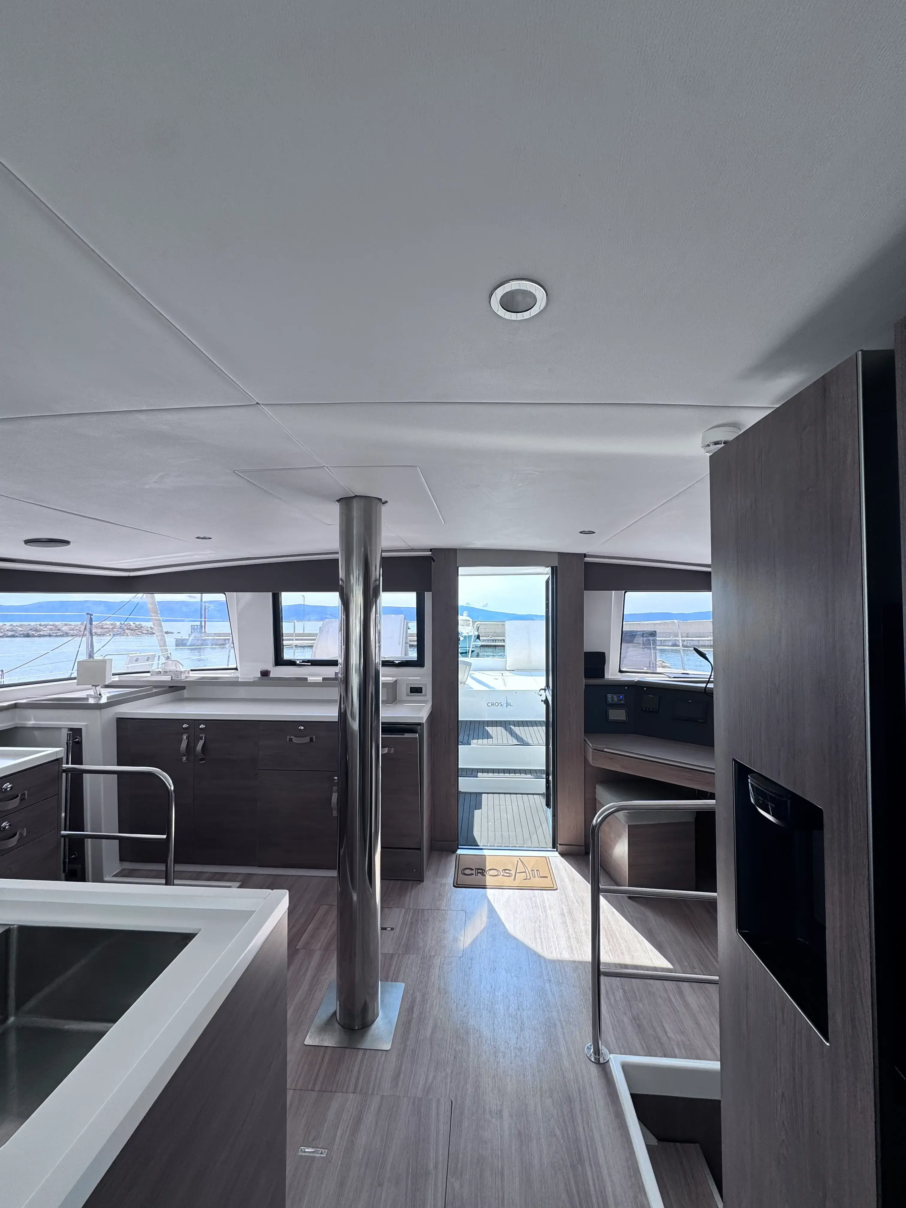 MY QUEEN thumbnail 16