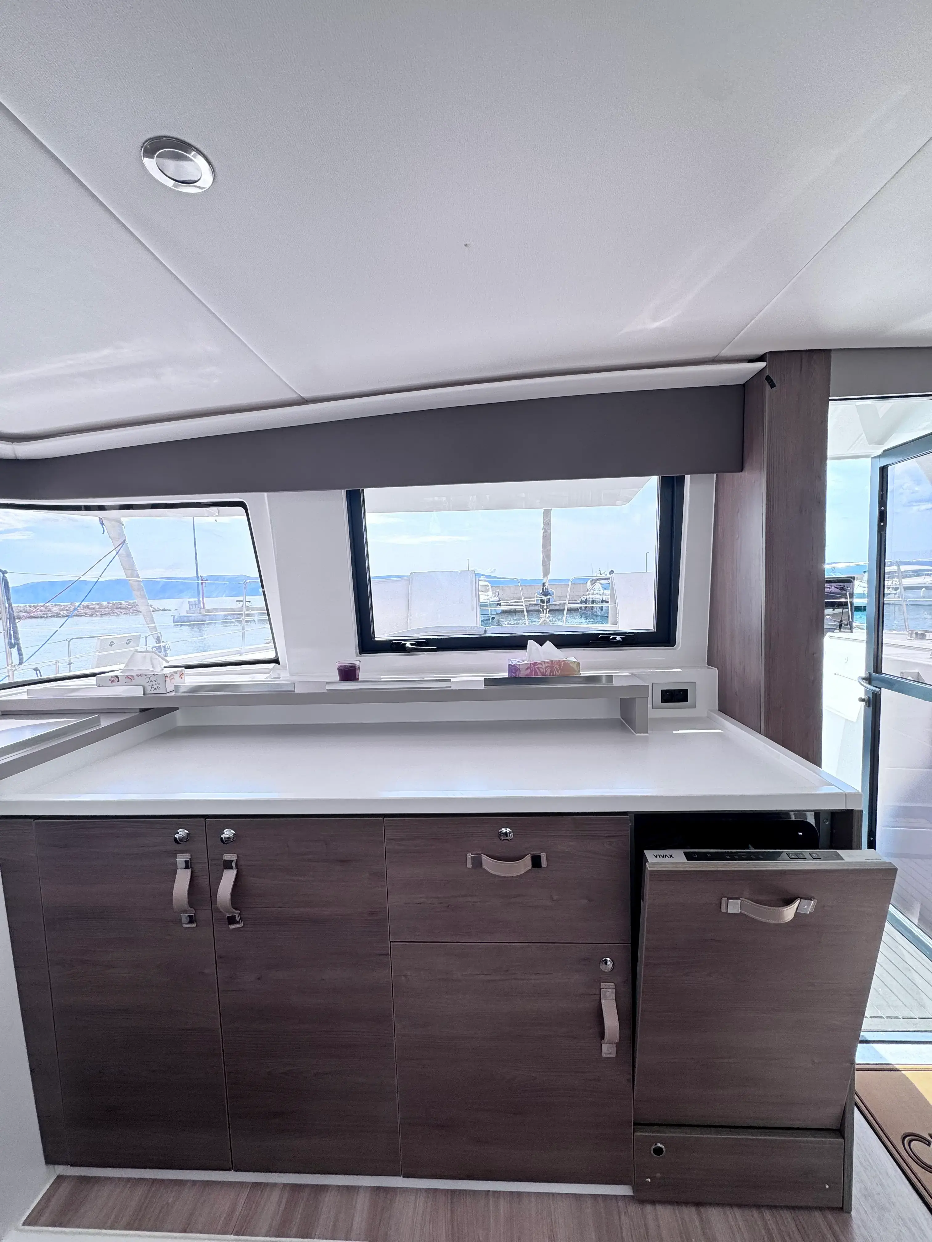 MY QUEEN thumbnail 18