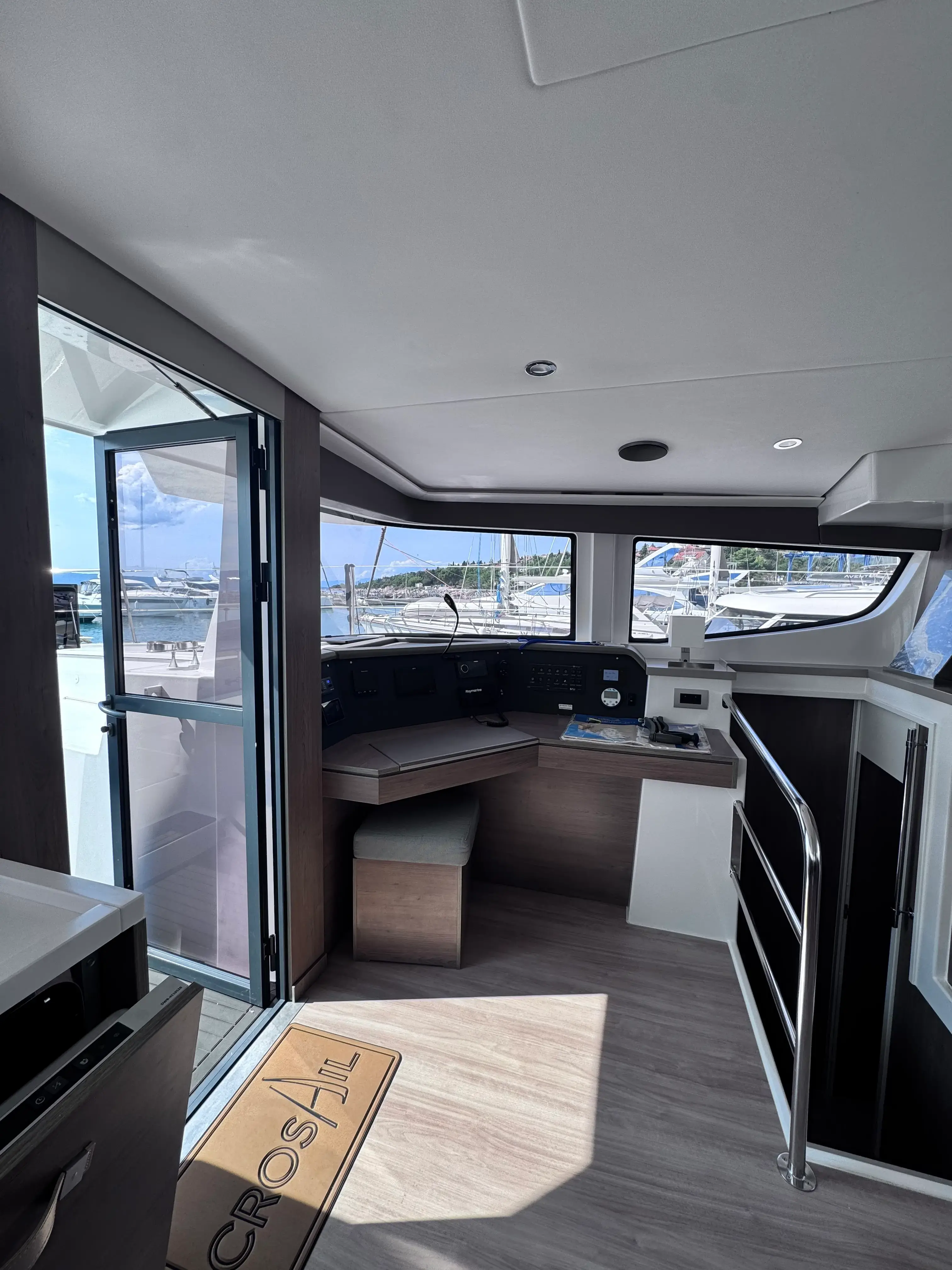 MY QUEEN thumbnail 19