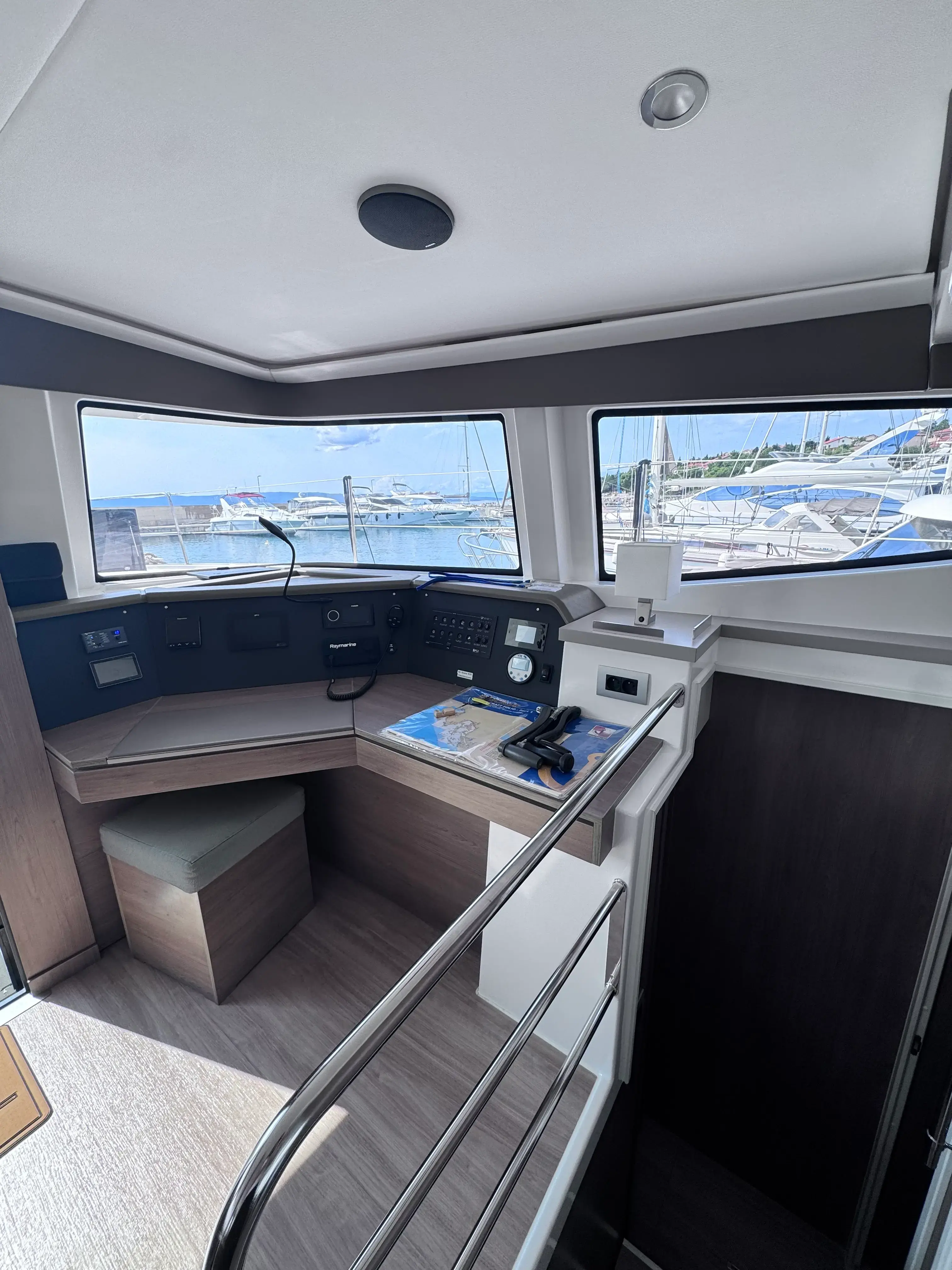 MY QUEEN thumbnail 20