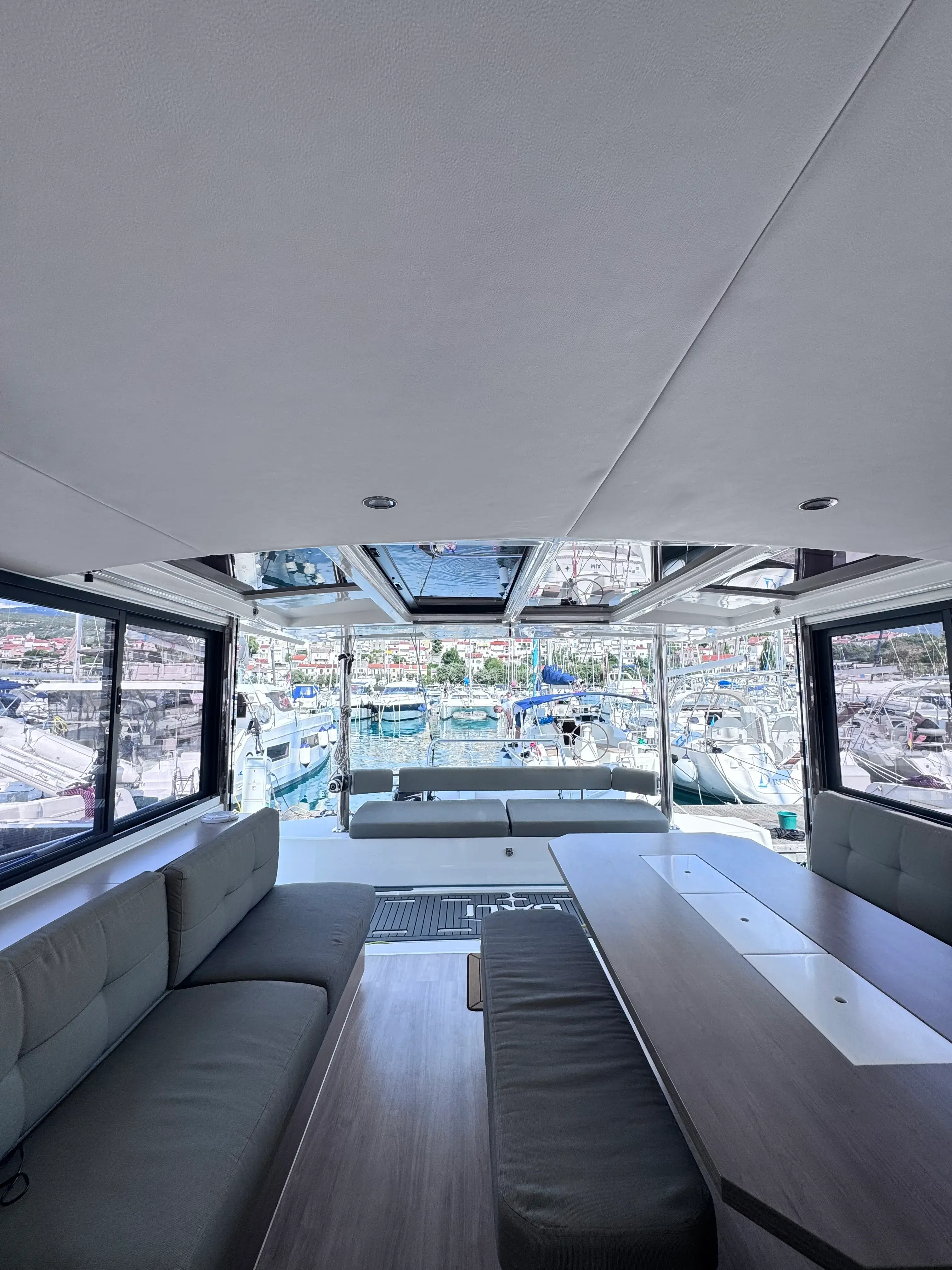 MY QUEEN thumbnail 6