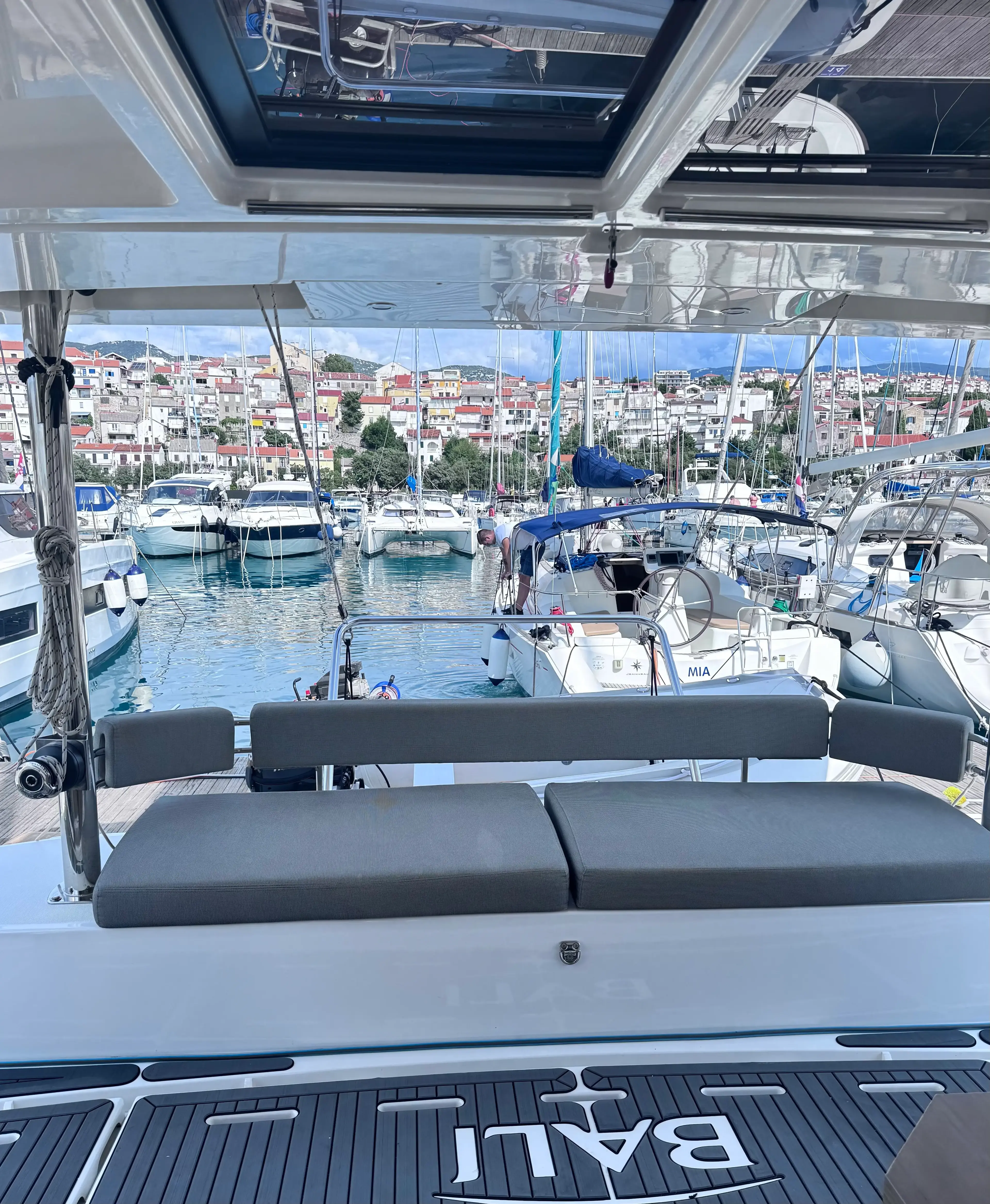 MY QUEEN thumbnail 7