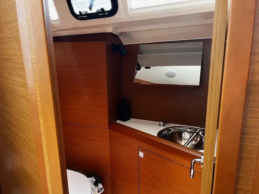 Reina De Oros thumbnail 7