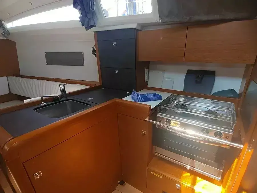 Reina De Oros thumbnail 10