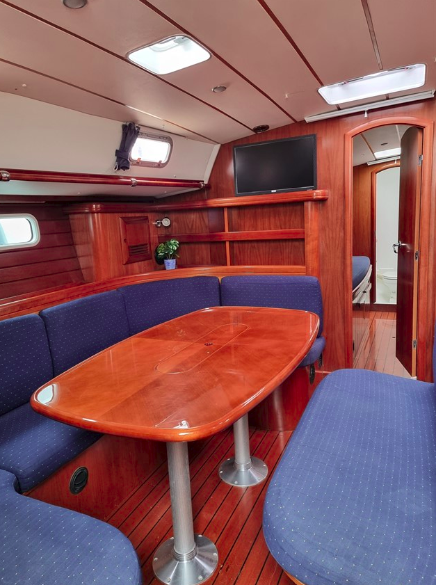 White Lady preview 3