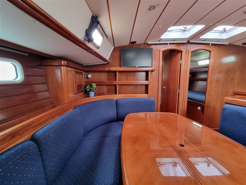 White Lady preview 4