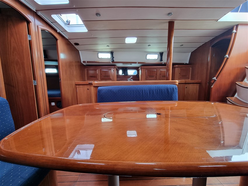 White Lady preview 5