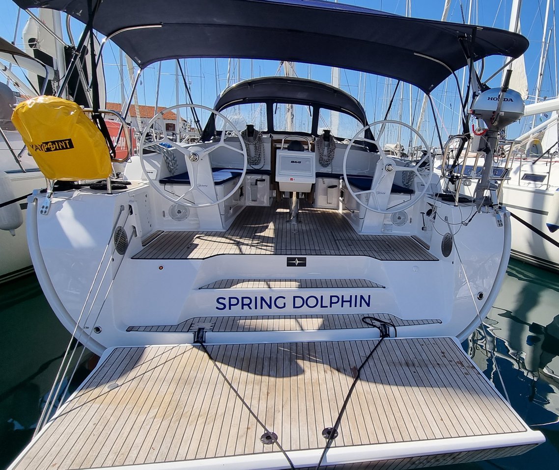Spring Dolphin preview 4
