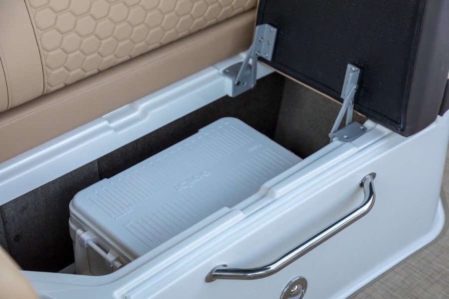 Happy Hours preview 5