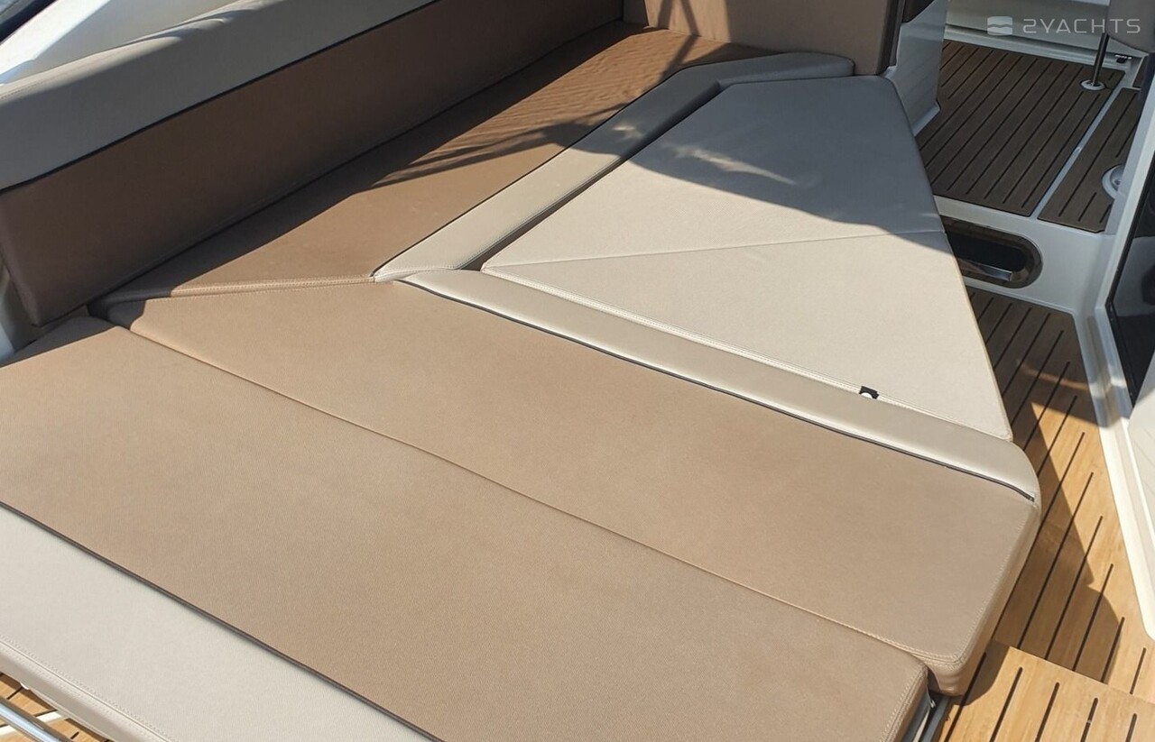 Quicksilver 805 preview 2