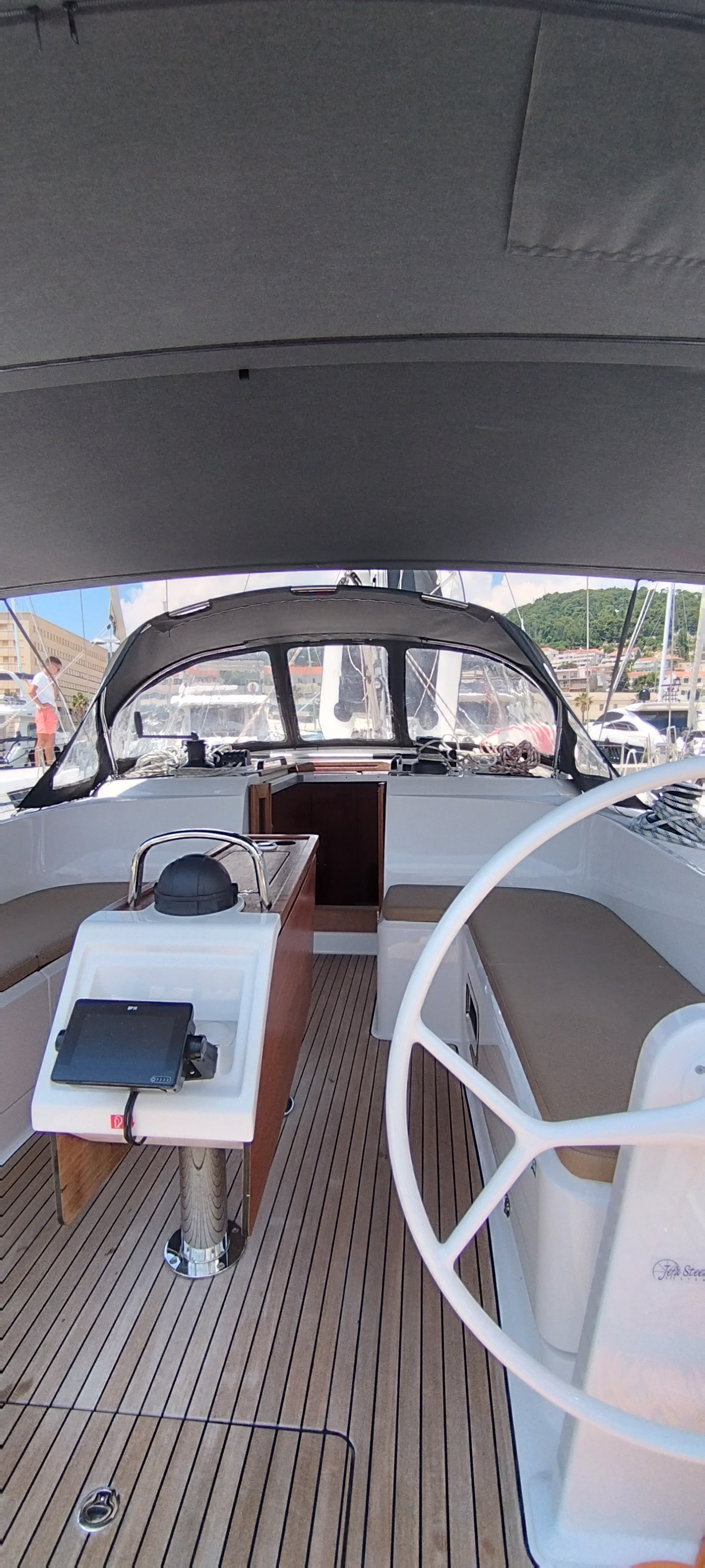 Slovenska 4 preview 4