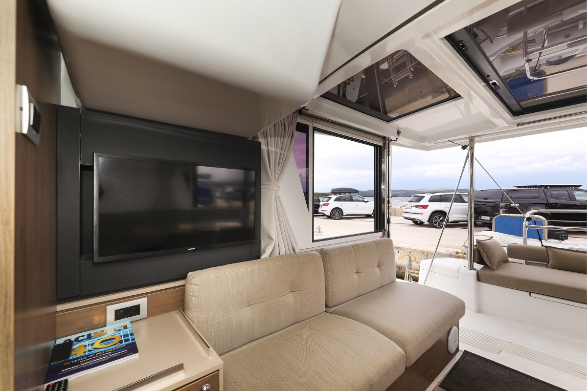 Holiday Inn preview 5