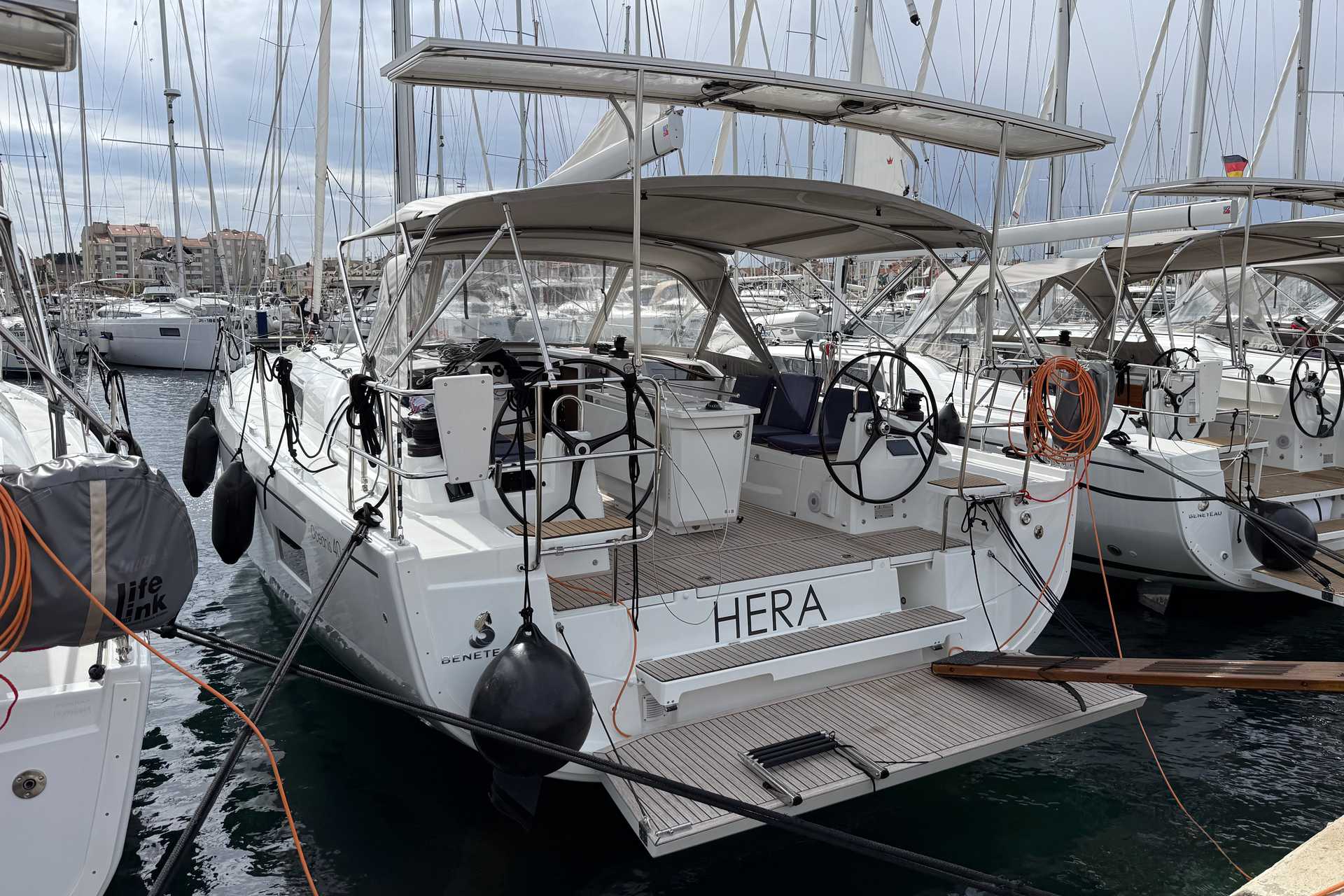 Hera photo 1