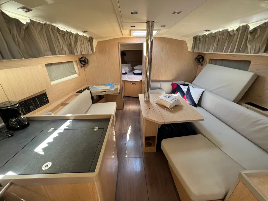 Amandine III photo 1