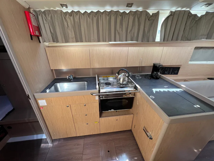 Amandine III preview 2