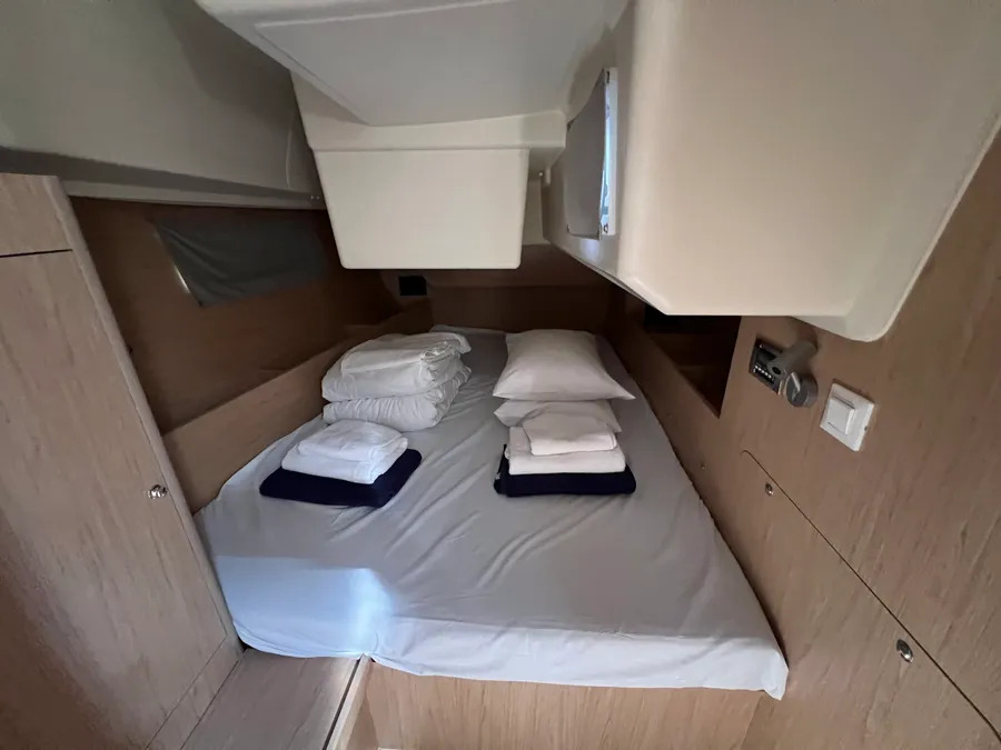 Amandine III preview 4