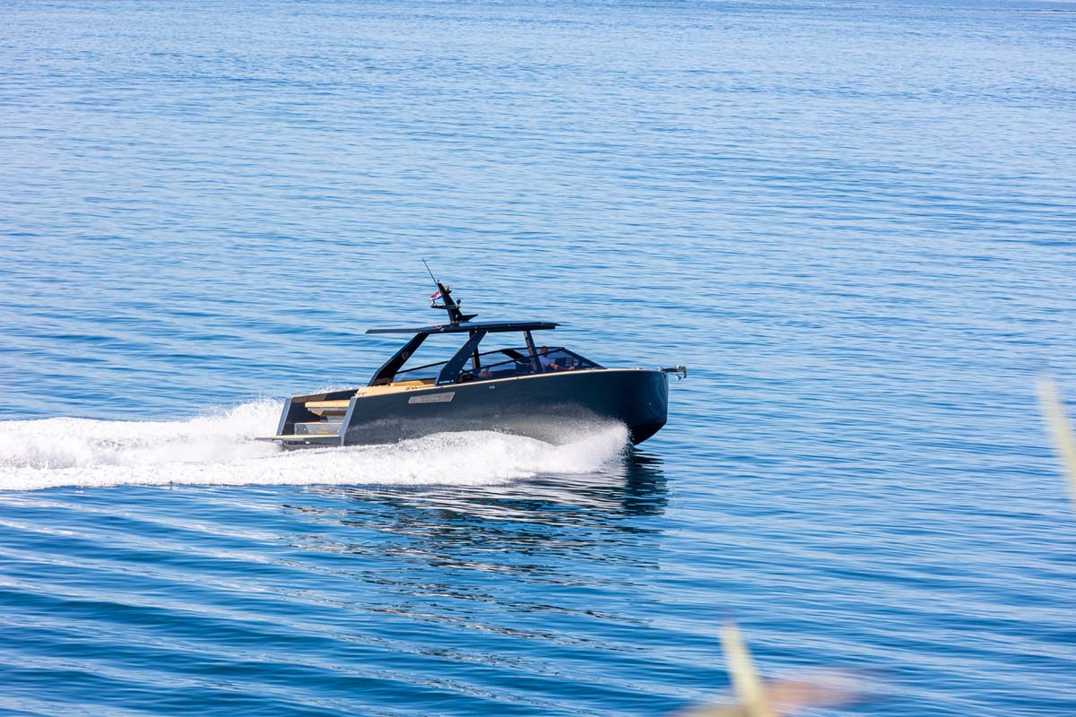 Colnago 35 : Gariful 1 : Crewed preview 2