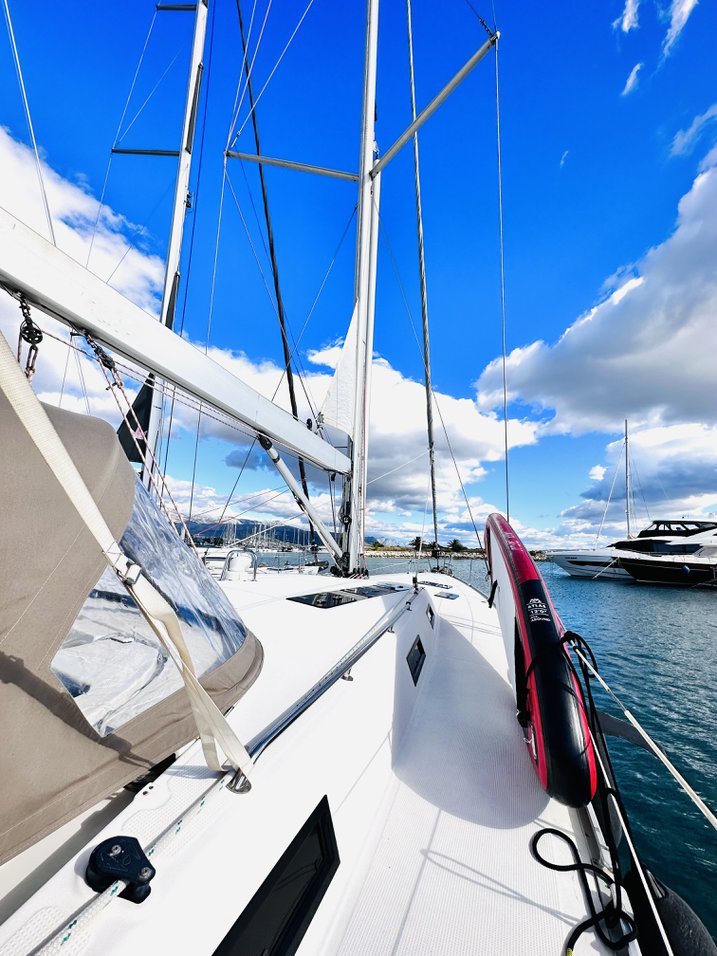 5 cab. : Heidrun : Crewed preview 4