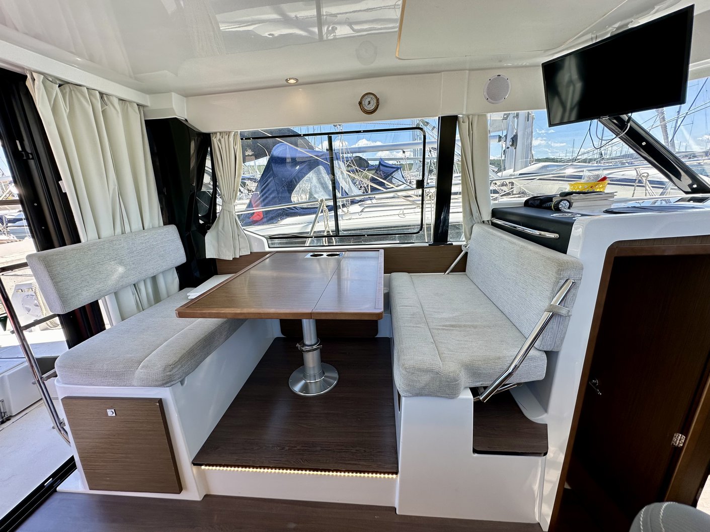 Mala Sirena preview 5