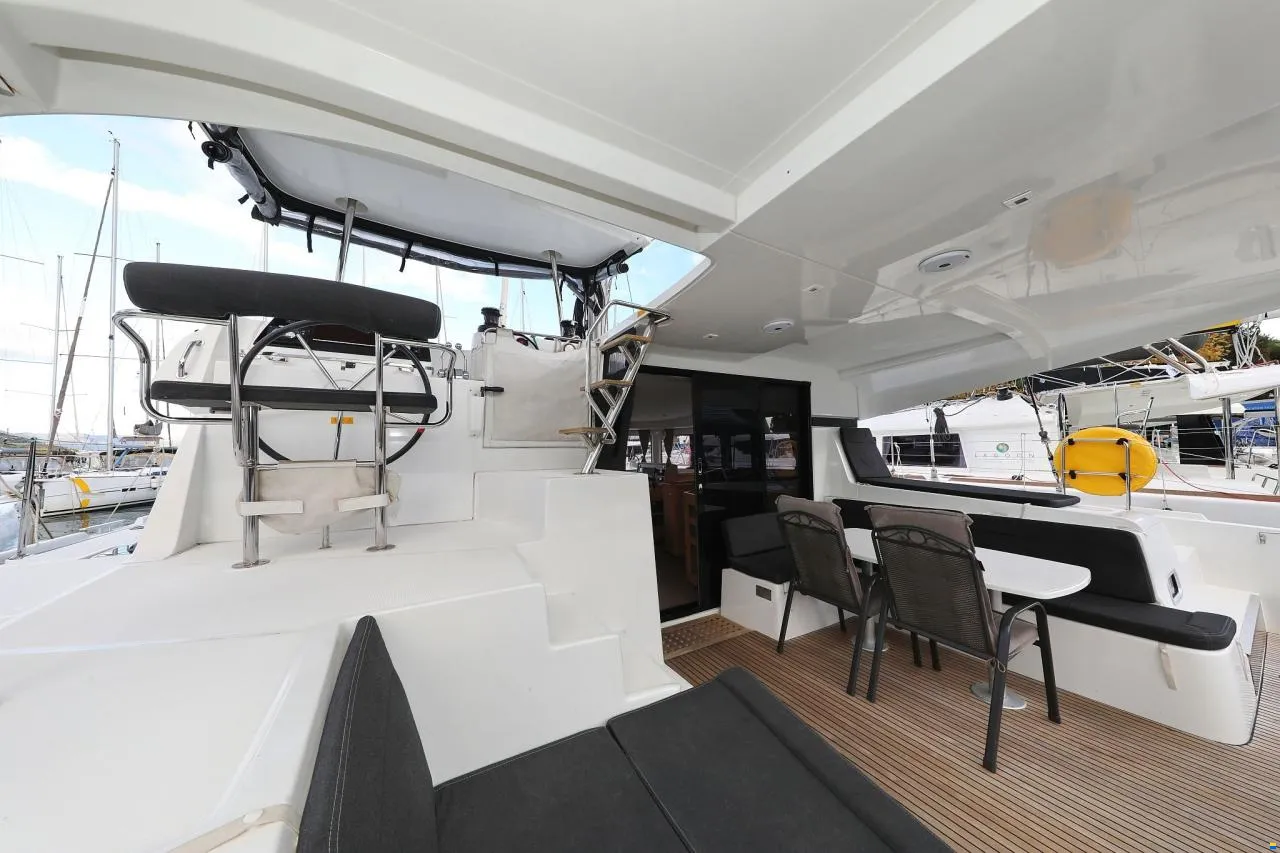 Ocean Star preview 5